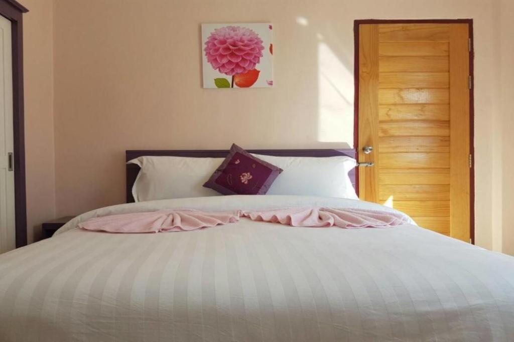 V-House Hotel Trang Dış mekan fotoğraf